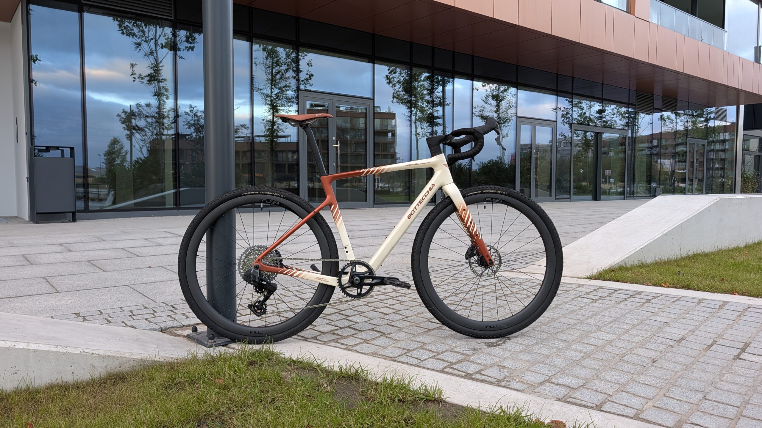 Gravel Bottecchia Overland Carbon SRAM RIVAL AXS
